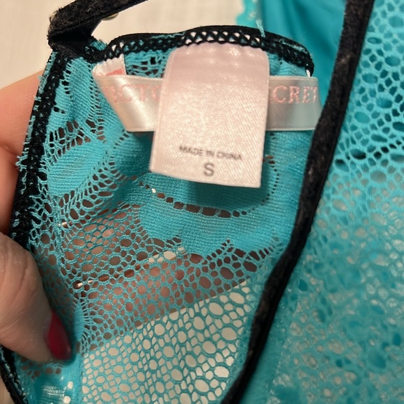 NWOT - Victoria Secret nighty - teal and black lace. Size small - Picture 3 of 3